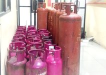 Lima Pencuri Ratusan Tabung Gas Nginap di Hotel Prodeo Mapolres Banggai