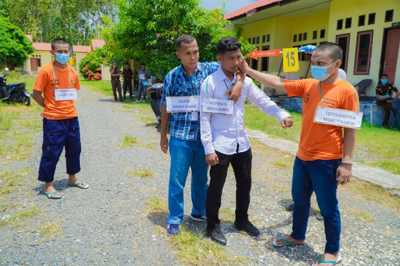 Rekontruksi Pembunuhan Iwan Amir