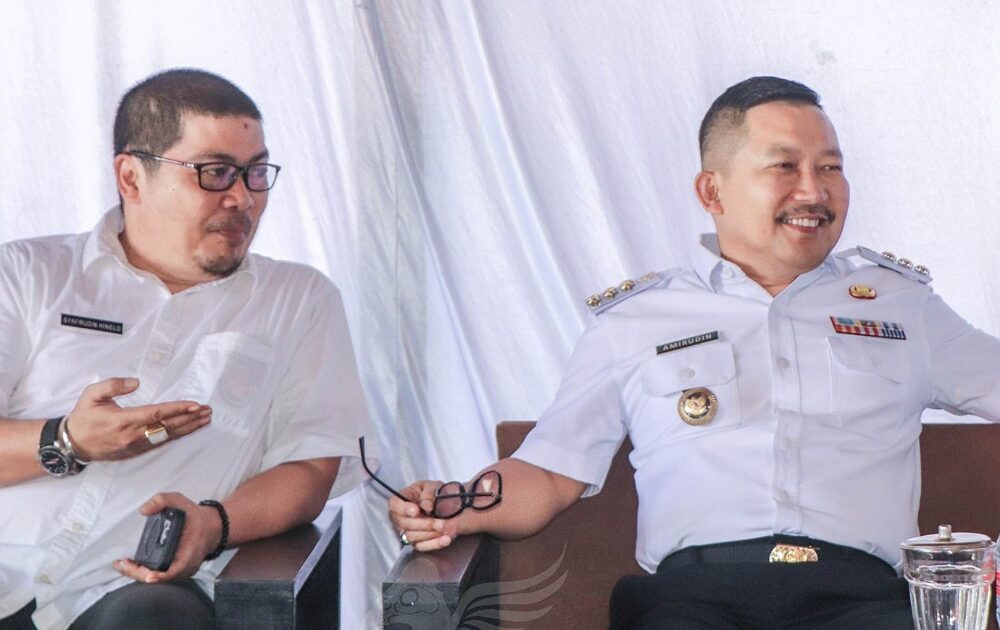Amirudin Tamoreka dan Didi Hinelo