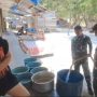 Puluhan Kepala Keluarga di Luwuk Selatan Terima Bantuan Air Bersih Dari Kodim 1308/LB